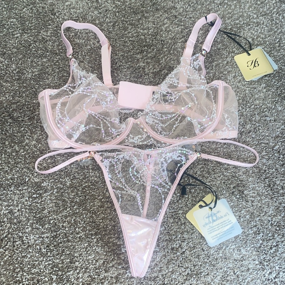 ANGELICA NWT
